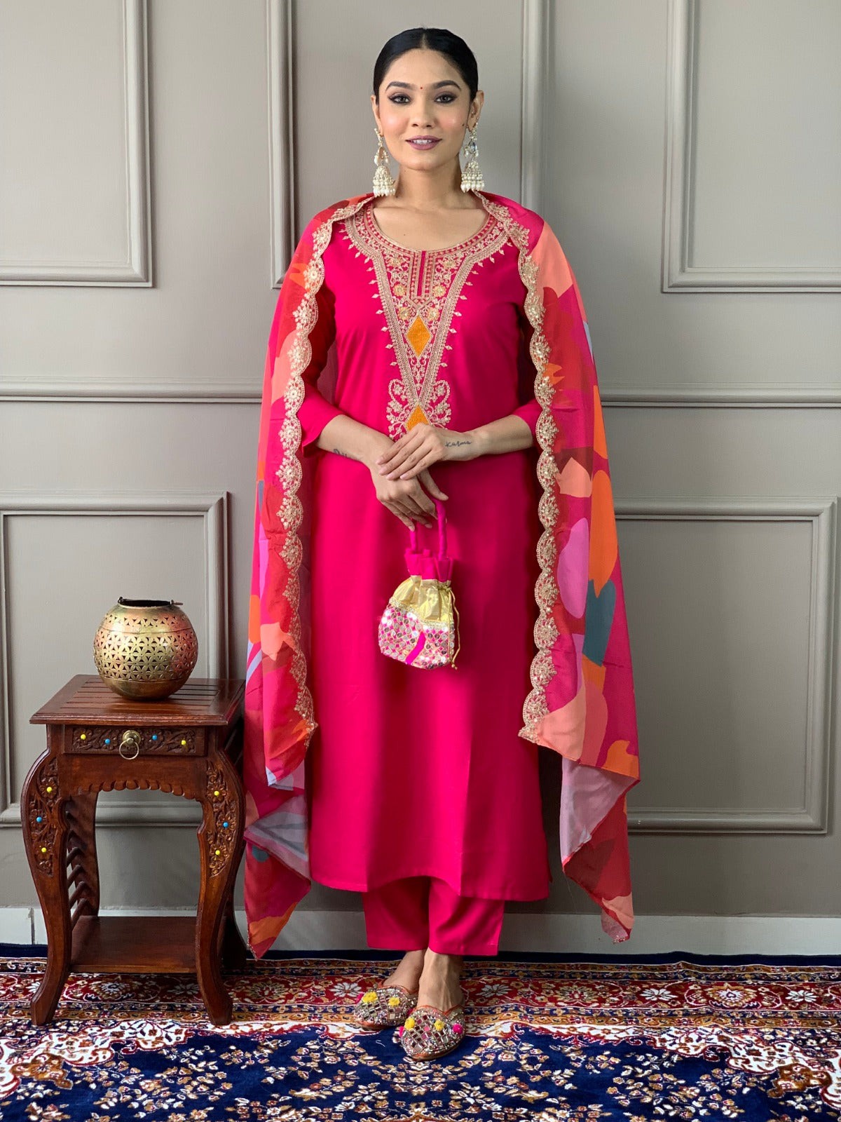 Women's Red silk viscose Embroidered Straight Kurta with silk Viscose Pant And Crepe Printed Dupatta Sets546